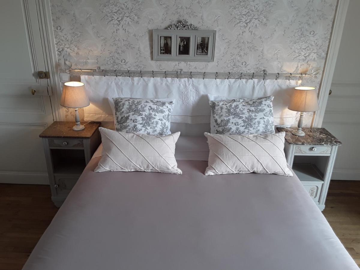 Bed and Breakfast Le Manoir De Crisolles Exterior foto