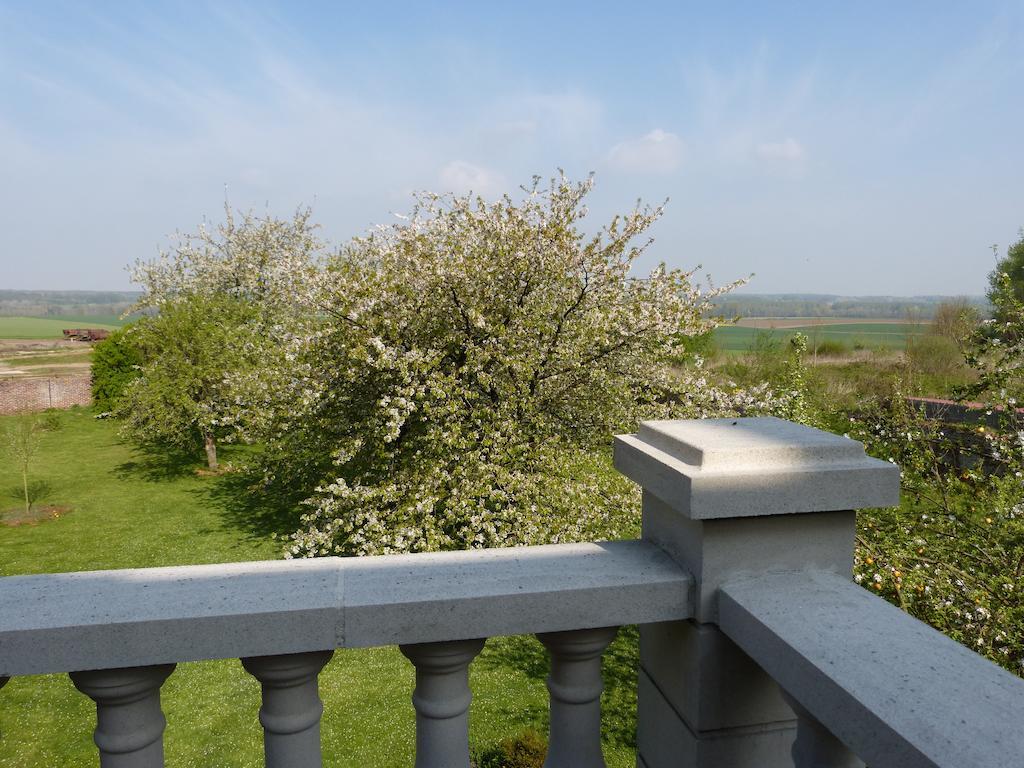 Bed and Breakfast Le Manoir De Crisolles Exterior foto