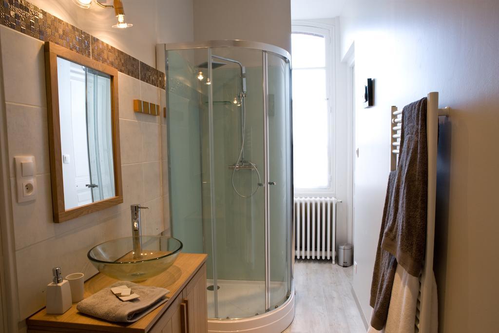 Bed and Breakfast Le Manoir De Crisolles Zimmer foto